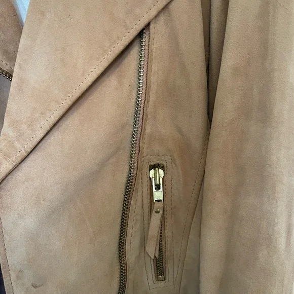 GatsbyLady London 100% Lamb Leather Cropped Moto Jacket Tan and Gold Hardware - Picture 6 of 13